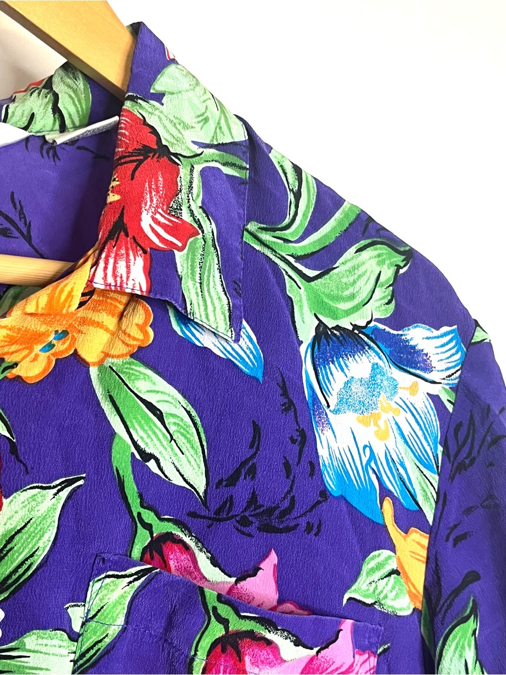 Sellecca Women’s (VTG 12, Fits 6 - 8) Purple Floral Silk Button Up Shirt - Picture 6 of 7